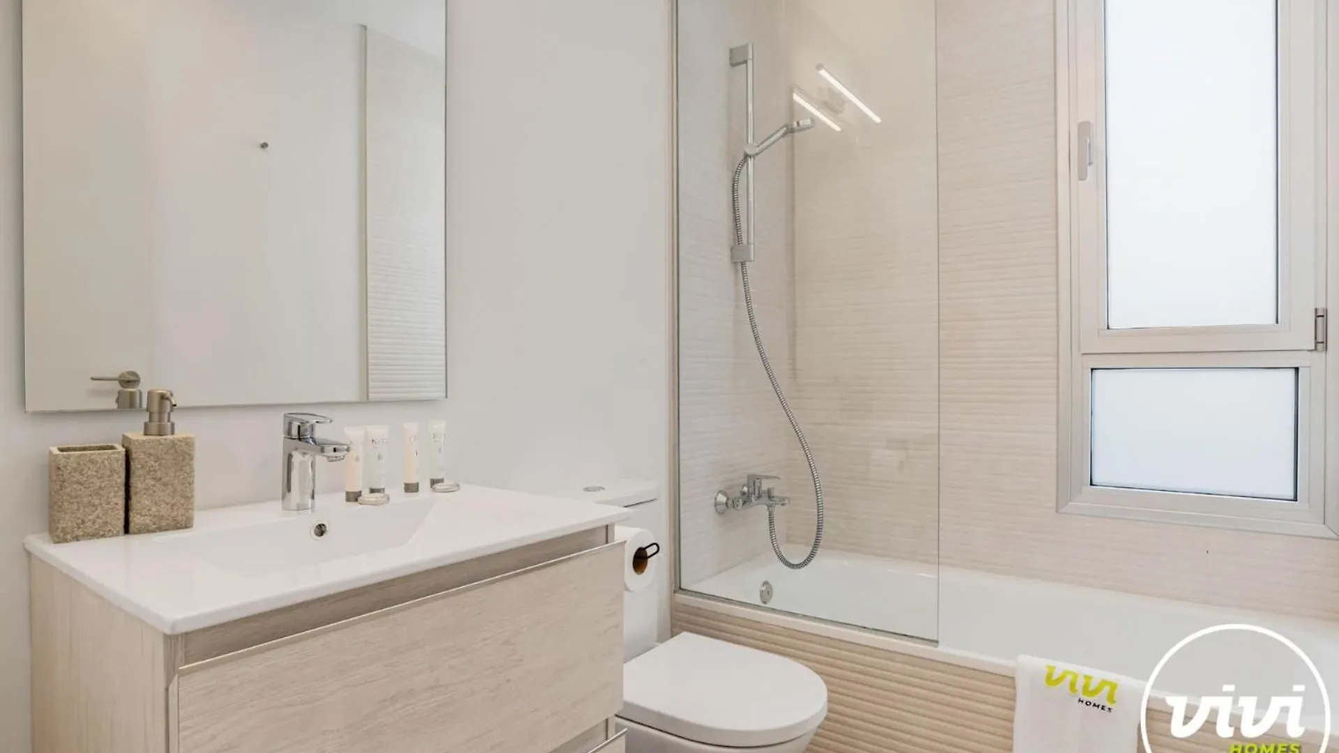 Vivi Homes - Feliz Estepona 0*,  Spanien