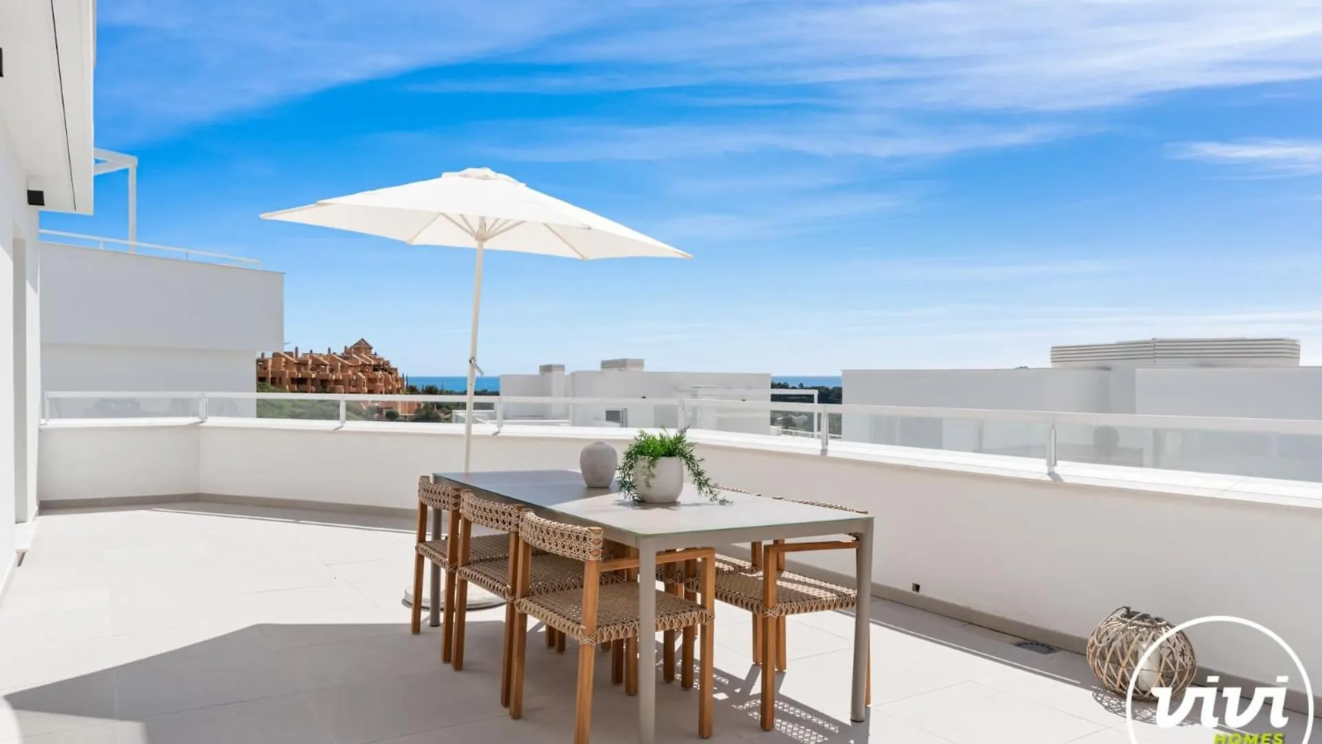 Vivi Homes - Feliz Estepona Lejlighed